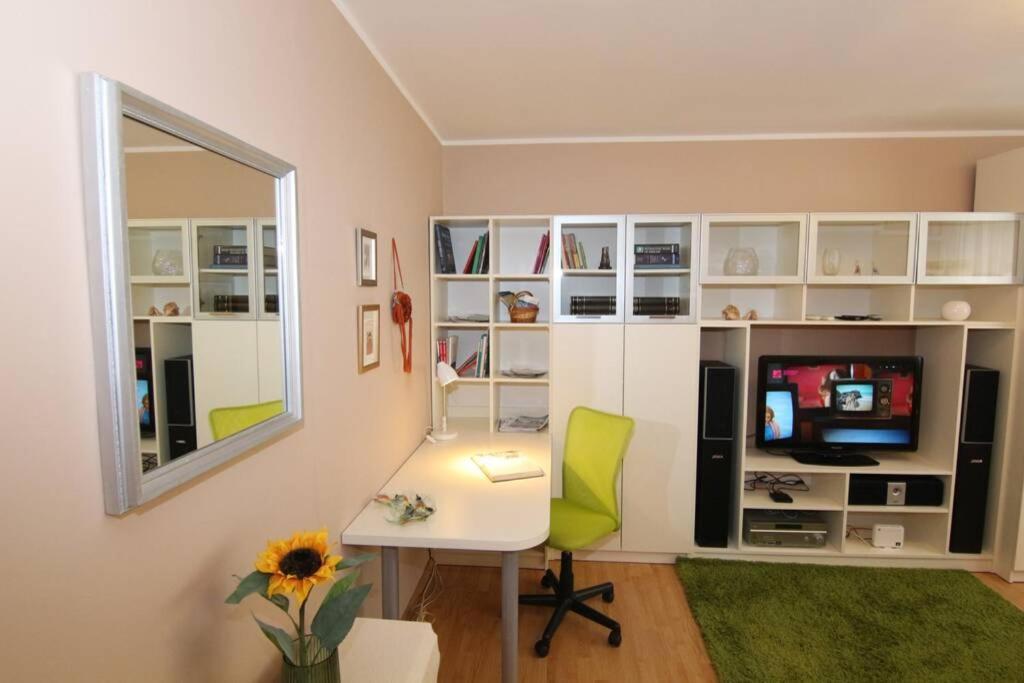Fast Friend - Cozy Apartment In The Center With Private Garage Rijeka Buitenkant foto