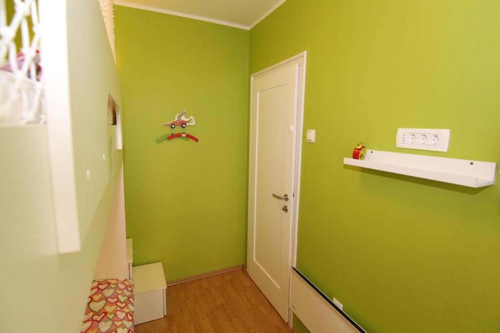 Fast Friend - Cozy Apartment In The Center With Private Garage Rijeka Buitenkant foto