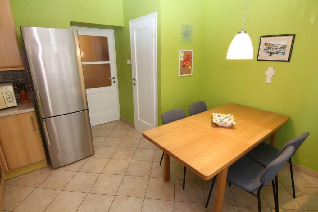 Fast Friend - Cozy Apartment In The Center With Private Garage Rijeka Buitenkant foto