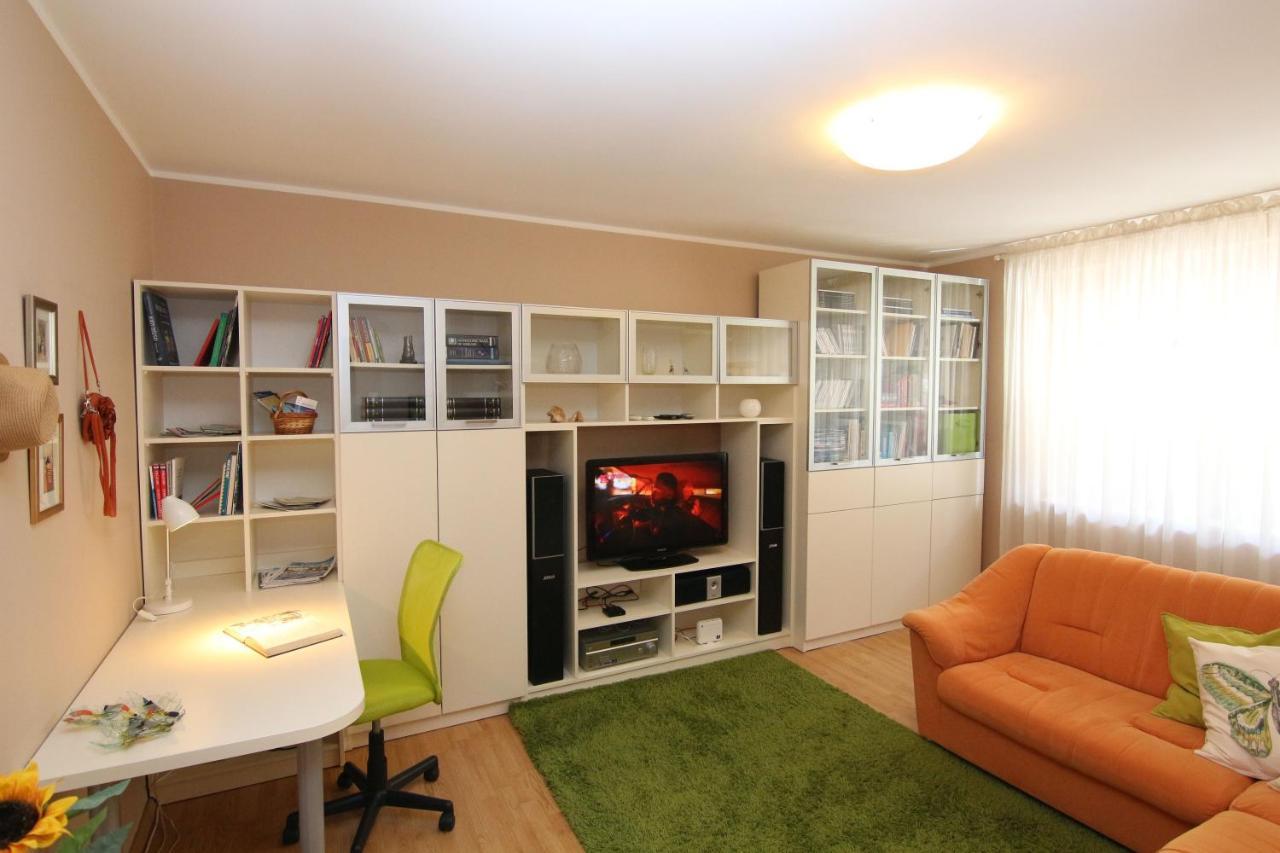Fast Friend - Cozy Apartment In The Center With Private Garage Rijeka Buitenkant foto